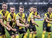 开云APP-雷丁队继续在英格兰足球比赛中争强好胜