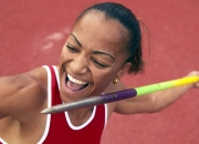 开云下载-绿茵场上的F1之夜，哈兰德引擎全开，制胜一击锁定冠军