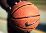 开云下载-内马尔独舞安菲尔德，里昂如何以孤星之光照亮胜利之路