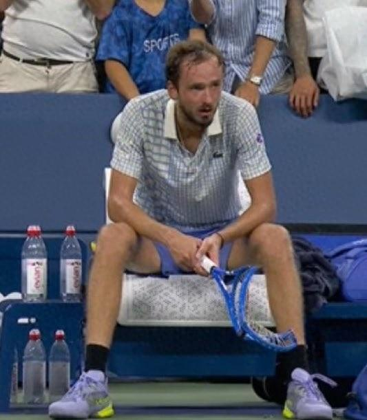 日本网球队翻盘澳大利亚网球队，梅德韦杰夫关键制胜的简单介绍