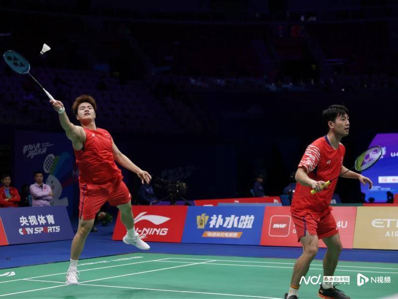 包含印尼羽毛球队翻盘中国羽毛球队，安赛龙绝境逆转的词条