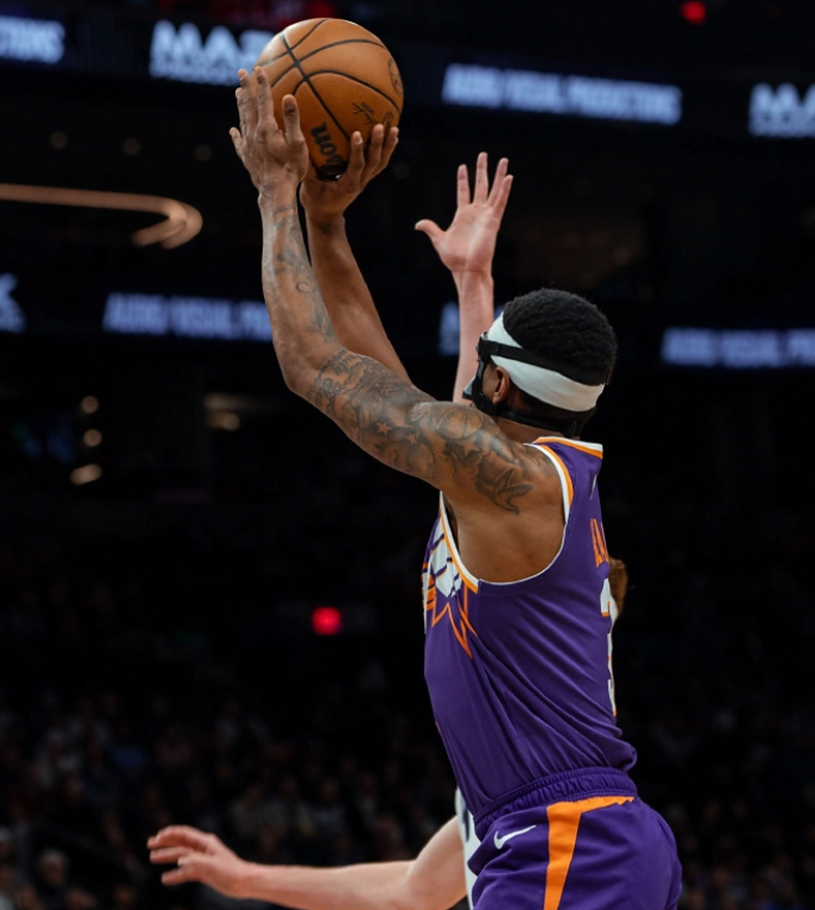 关于波兰男篮绝杀篮网B队，萨博尼斯高光表现的信息