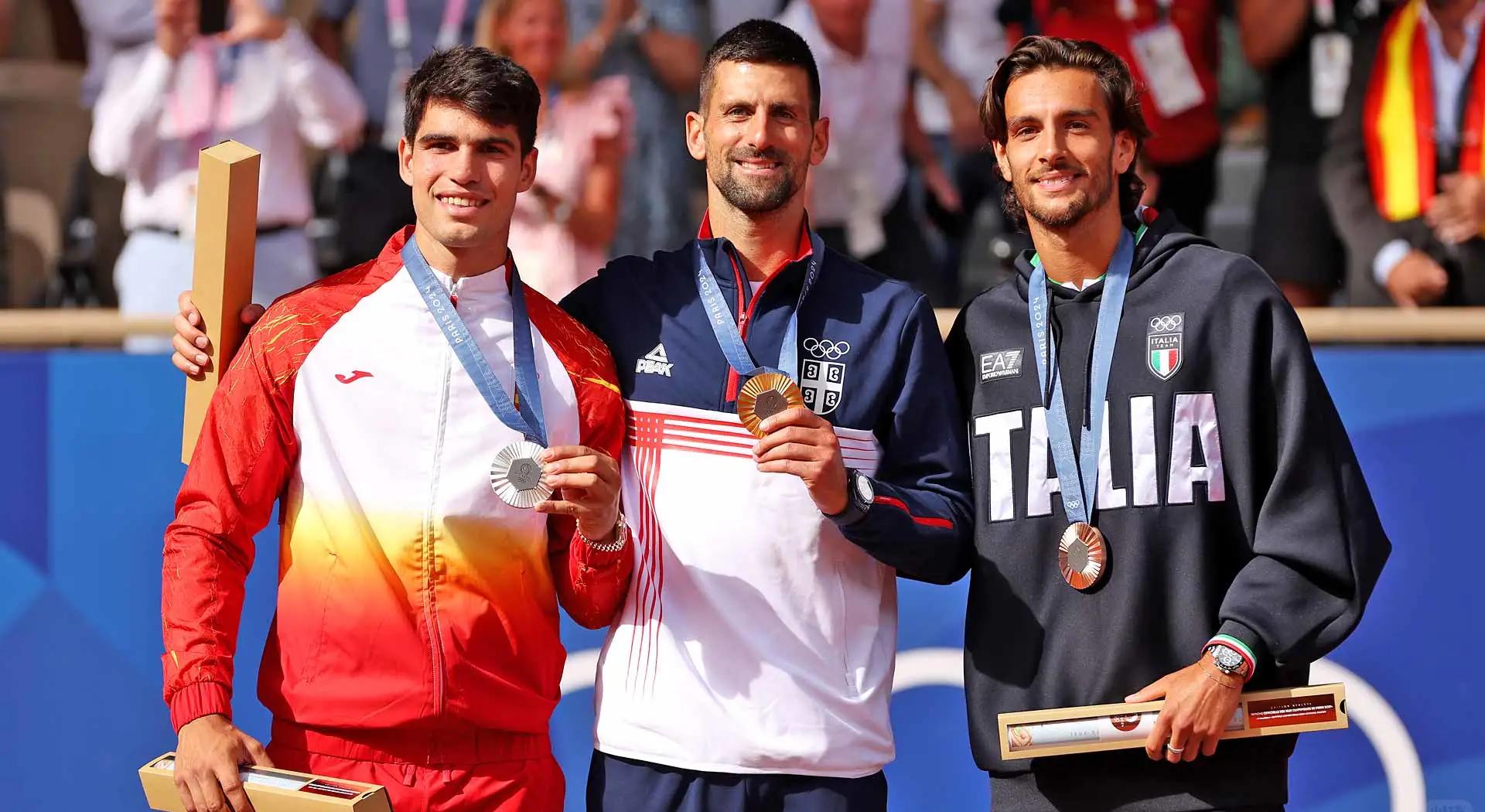 欧洲网球队鏖战意大利网球队，德约科维奇关键制胜的简单介绍