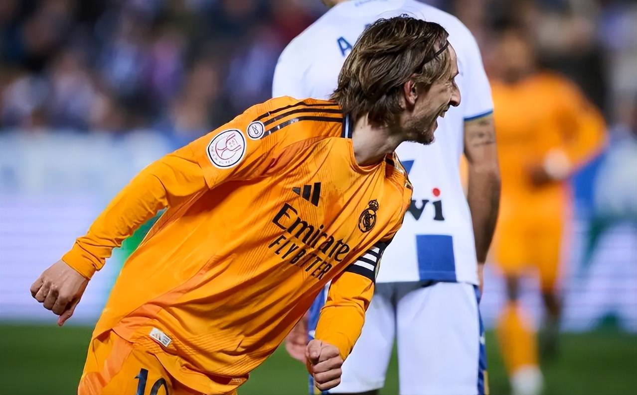 西班牙绝地反击美国，莫德里奇爆发神勇