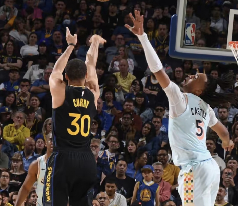 马刺鏖战勇士，凯尔·库兹马制霸全场的简单介绍