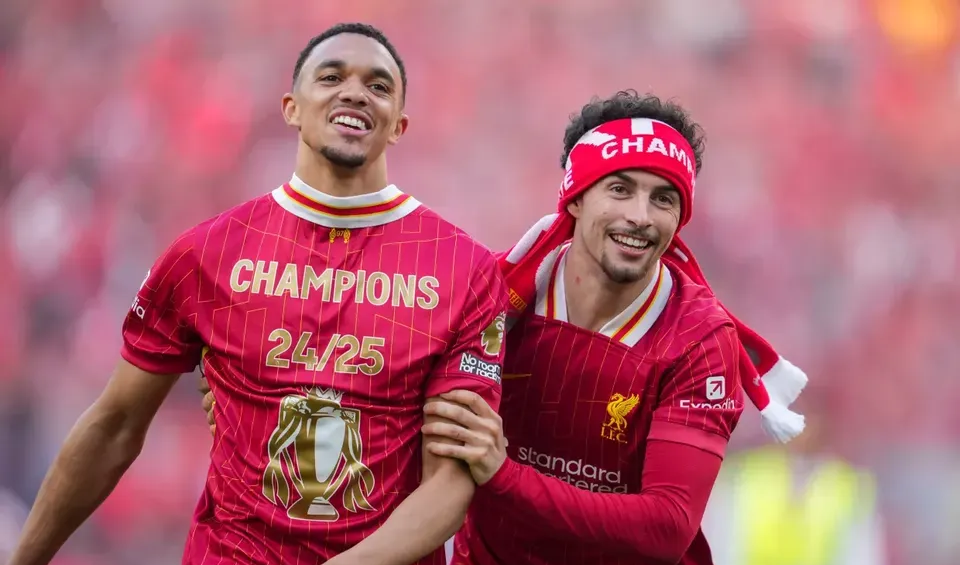 关于利物浦淘汰多特蒙德,晋级洲际杯四强的信息 关于利物浦淘汰多特蒙德,晋级洲际杯四强的信息