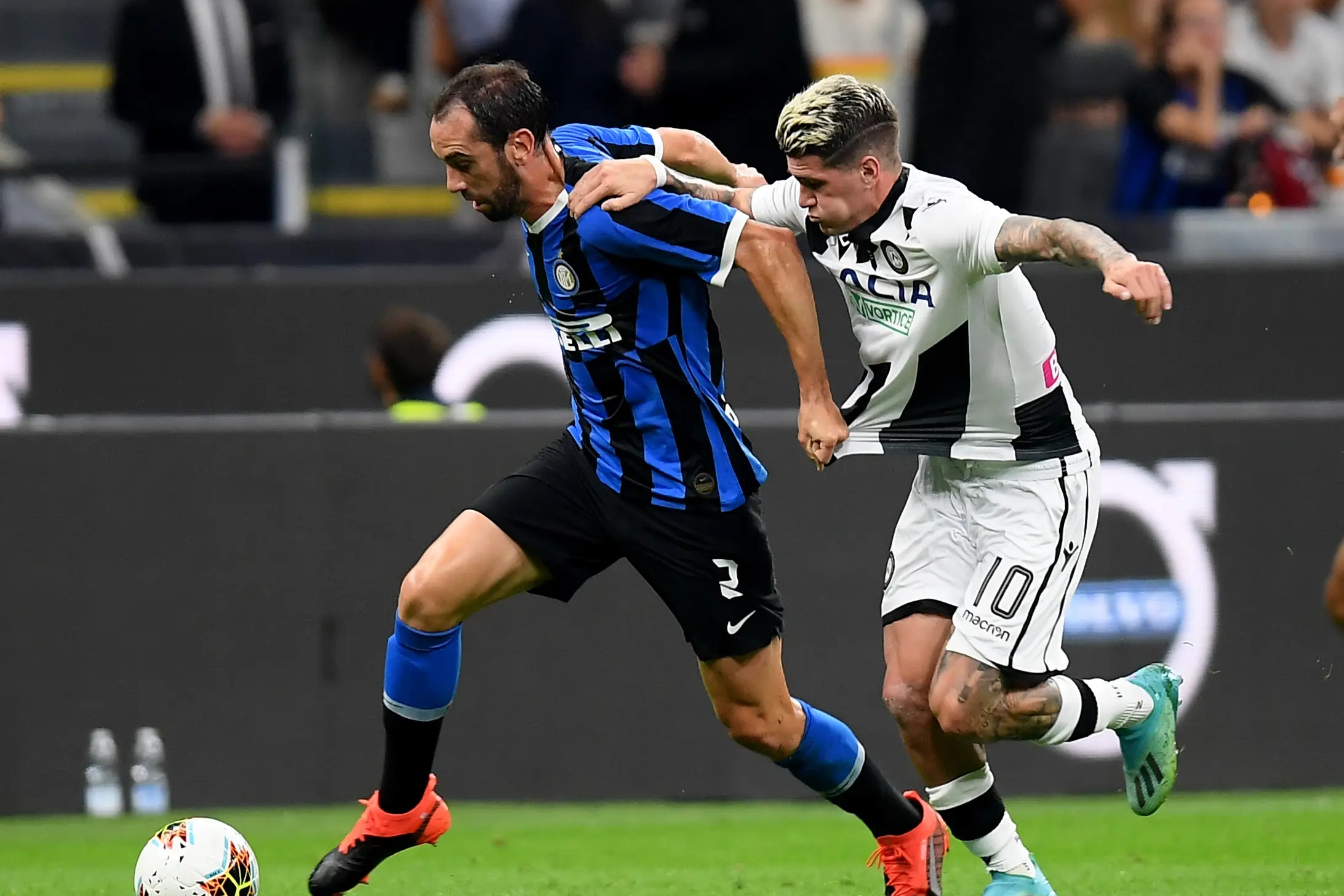 关于乌迪内斯在客场比赛中寻求胜利的信息