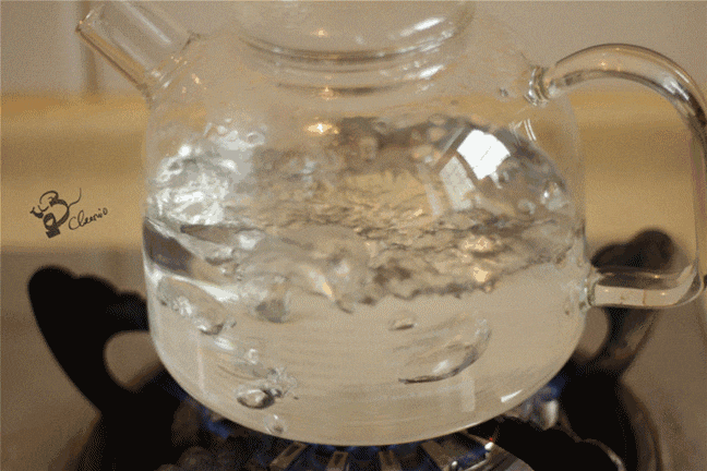 斯图加特大捷热固，表现沸腾如热锅滚水