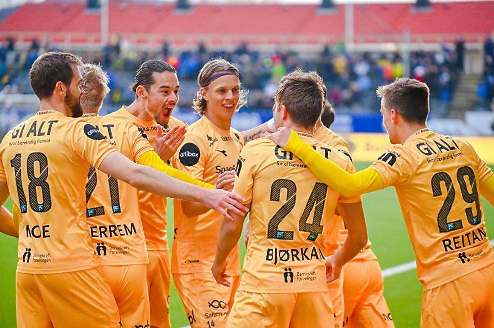 包含欧预赛火花四溅，球员们拼死一搏的词条