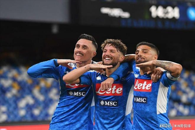 关于那不勒斯全队合作默契，获得胜利的信息