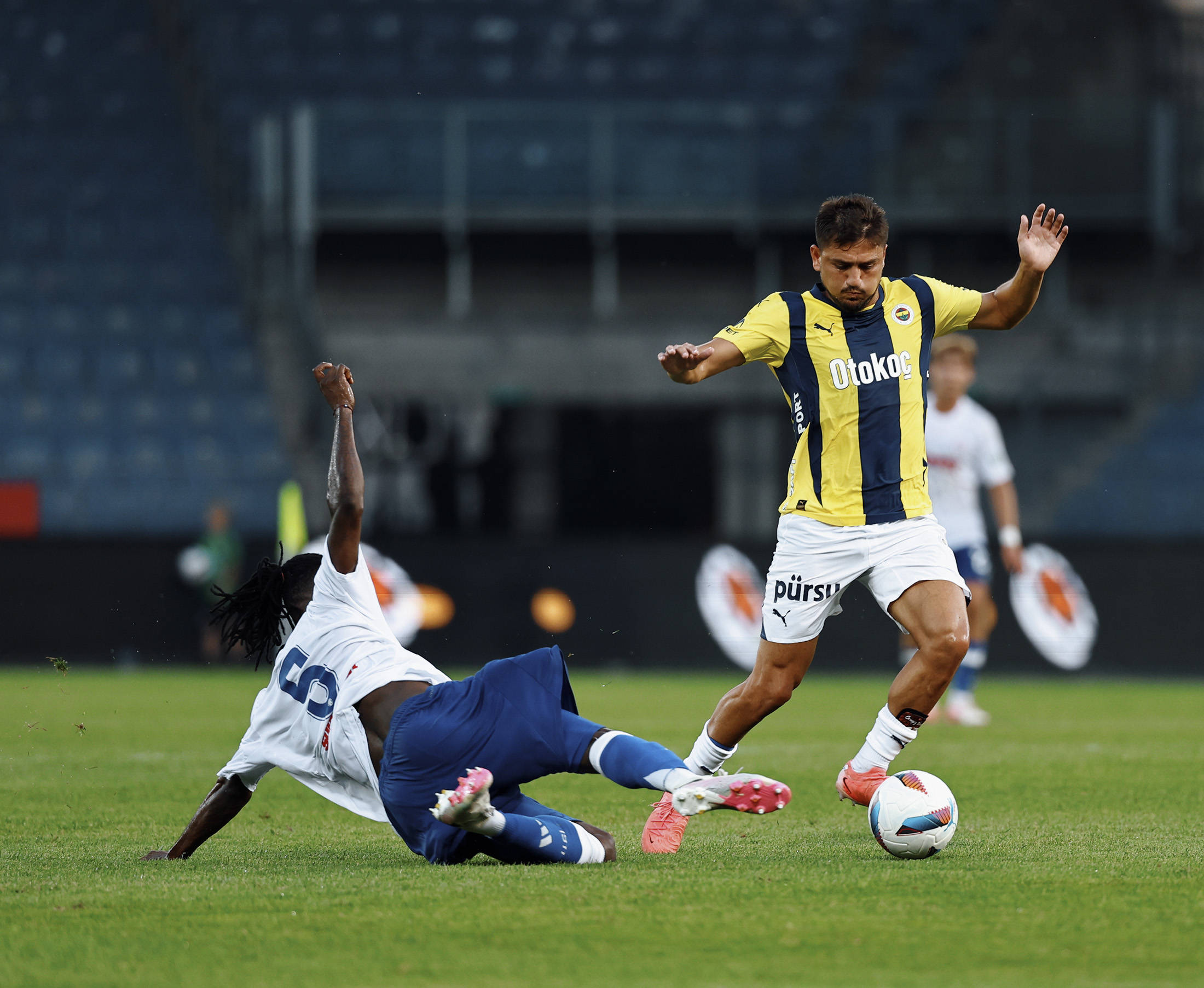 包含里尔主场击败尼斯,豪取三分的词条 包含里尔主场击败尼斯,豪取三分的词条