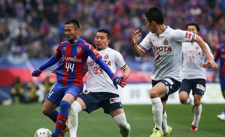 重庆力帆力争主场保级，斗志昂扬