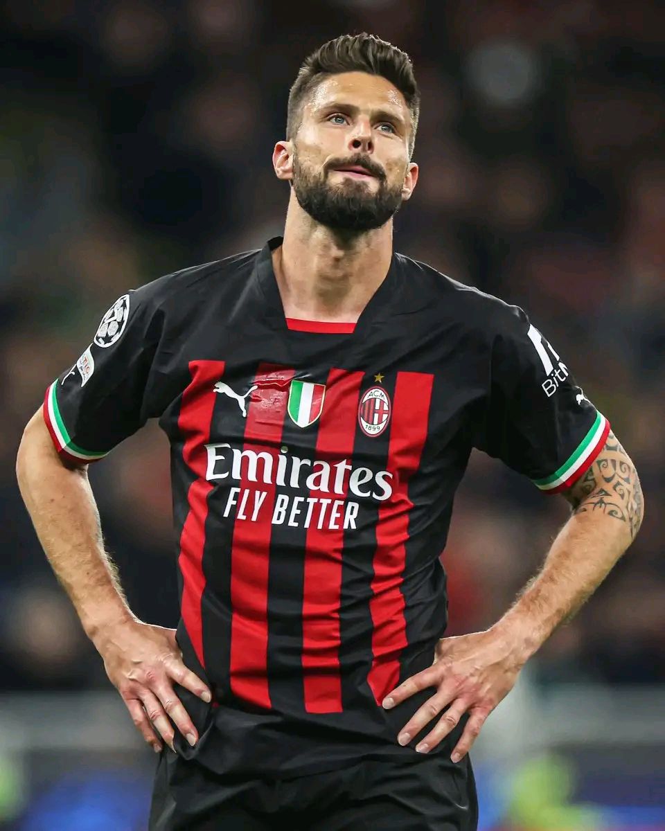 包含出奇制胜！球队精锐出击，夺取胜利的词条