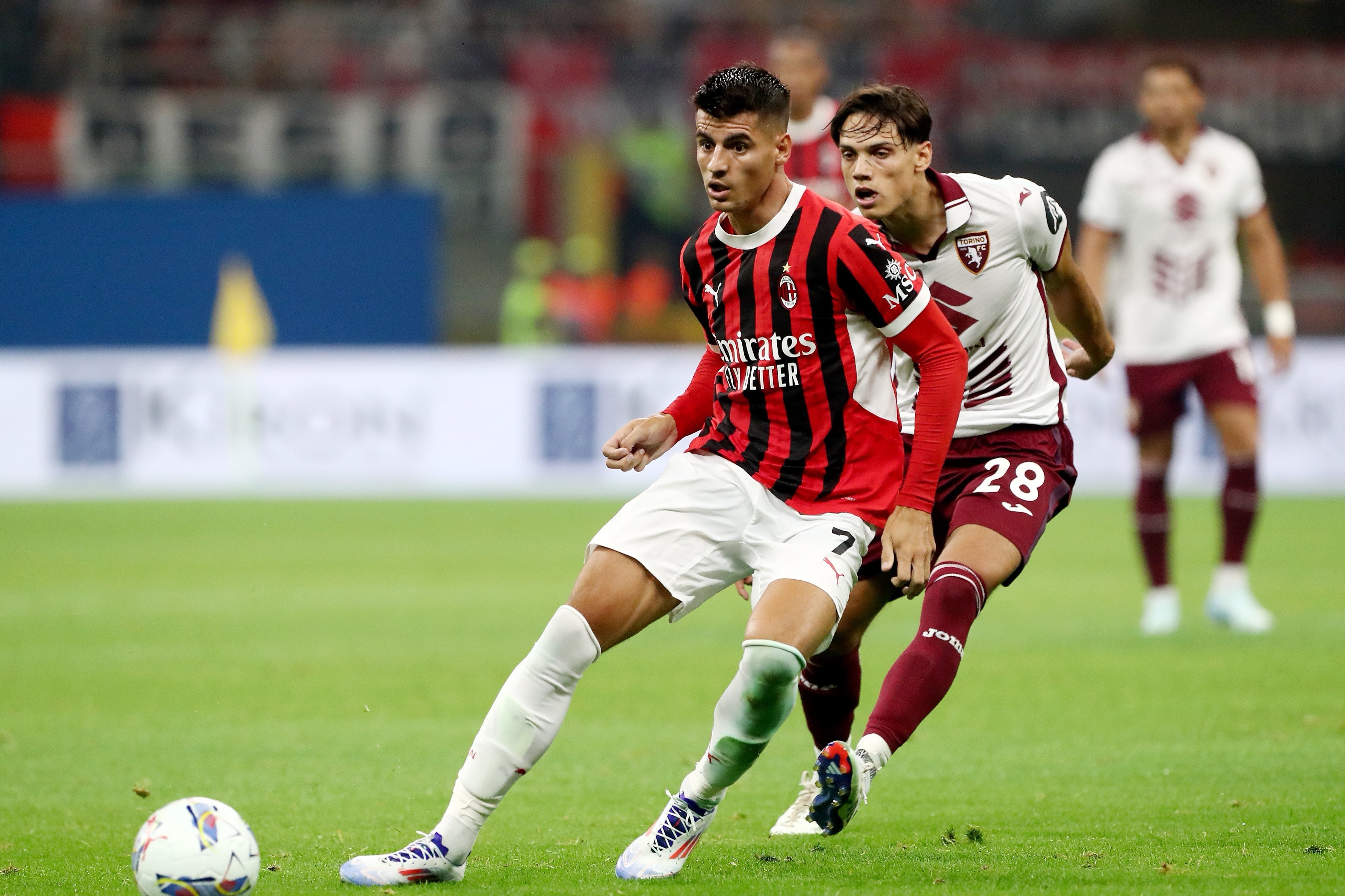 关于米兰中场大将状态火热，助球队连胜三场的信息