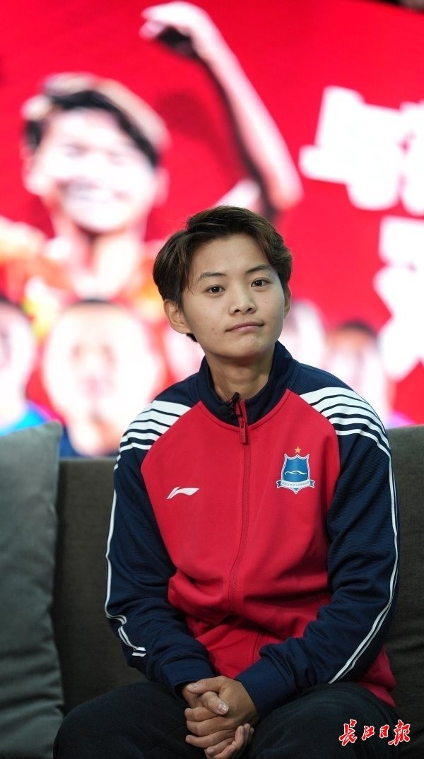 关于女足冠军姑娘饰演新奇幻电视剧的信息