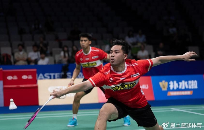 印尼羽毛球队鏖战英格兰羽毛球队，谌龙关键制胜的简单介绍