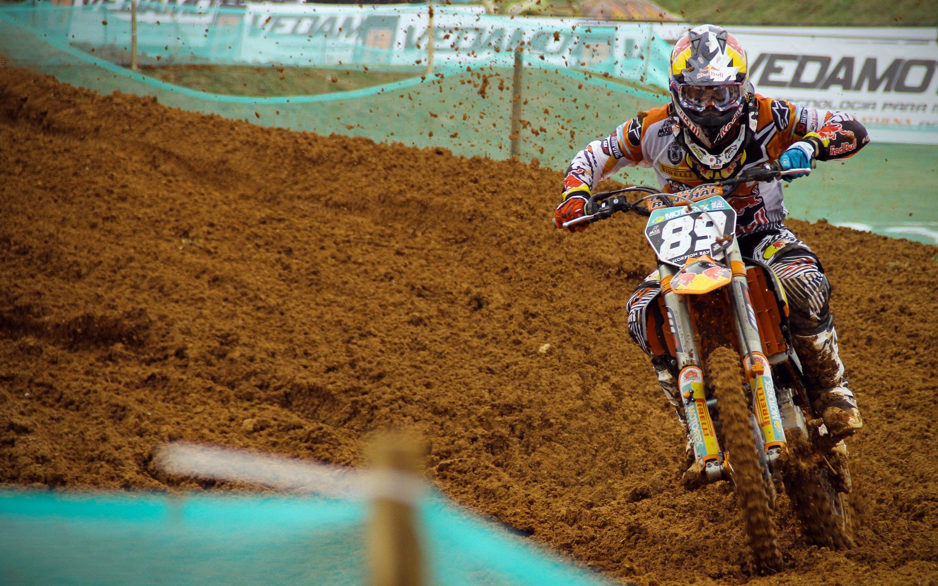 巴雷拉刷新纪录之夜，乌拉圭旋风横扫马德里竞技