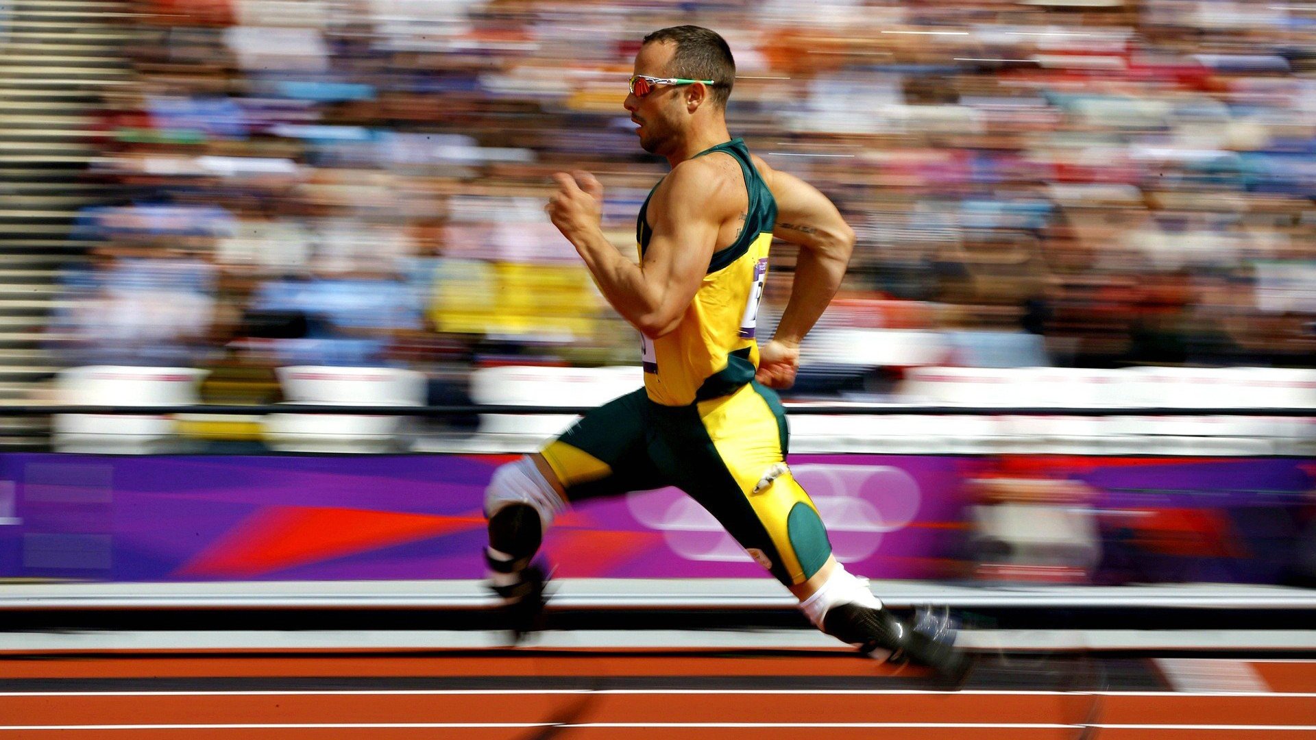 F1年度争冠之夜，切特关键战不手软，冰封赛道上的炽热心跳